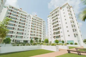Serviced Studio Apartment with hotel Amenities - Image 5