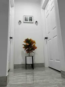 Adorable 2-bedroom guest house. - Image 3
