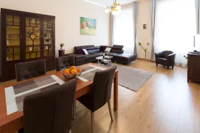 Elegant apartment with Buda Castle view - Image 3