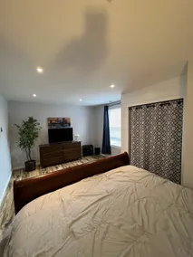 Fully Renovated 2 Bedroom Apt with Private Deck - Image 5