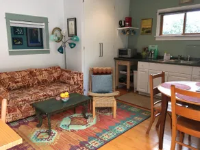 Cozy Private 1BR Guest Suite LAX, beach, LMU, SoFi - Image 5