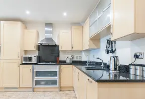 Camstay Longworth Avenue - Image 5