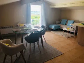 Quiet 2 bedroom apartment stay in the countryside - Image 4