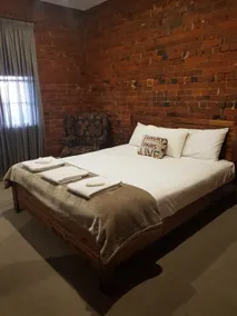 Sublime Spa Apartments - Image 2