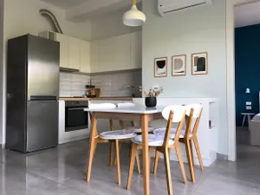Beach Front Apartment - Image 4