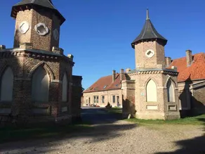 The castle farm - Image 2