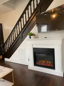 Renovated Townhouse walk to all - Image 5