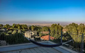 Rosh Pinna Home with a View - Image 3