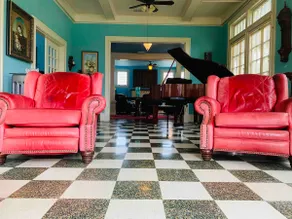 Historic House - Modern Amenities - Downtown - Image 3