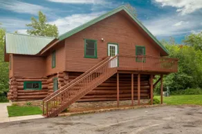 Log home on 2.5 acres near Upper South Long Lake - Image 3
