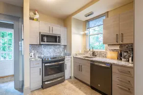 Waterview Home - Downtown & Victoria Park - Image 5