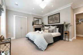 Luxury Romantic City Centre Retreat 5* Location! - Image 2