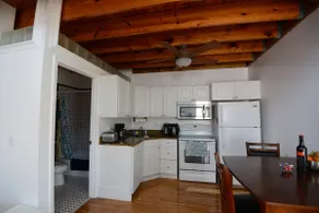 SKYLINE LOFT IN DOWNTOWN JENSEN BEACH - Image 3