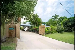 Cute Beach Cottage, Pool, Pets, WI-FI, Netflix - Image 4