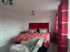 Meriden - Birmingham, Coventry, Solihull, NEC 6 mi - Image 2