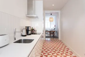 NEW!! Beautiful Downtown apartment (1BR) - Image 5