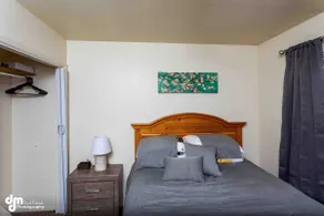 Cheerful Dimond area, private, fence, garage, 2 BR - Image 3