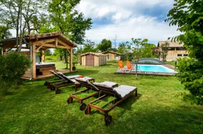 Bergerie SPA pool near ocean - Image 5