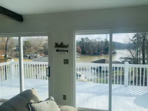 Newly renovated: Waterfront 4 Bedroom - Image 4