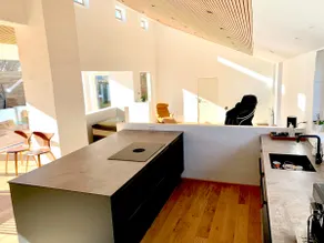 Newly renovated luxury main house w/ beach access - Image 5