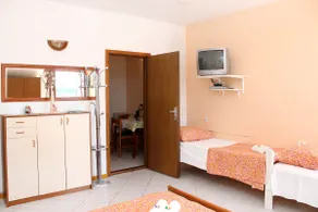 Apartment Lusic 1 - Image 4