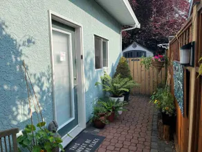 Bright Garden Studio Suite in Sidney, BC - Image 3