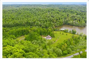 Relaxing & spacious waterfront home on Barkley Lake with 5 Bedrooms and 4 Baths - Image 4