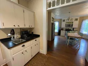 Meadow View Manor-Historic 1880s Home - Image 3