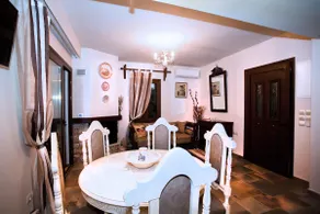 NIKIS SEASIDE HOUSE - Image 5