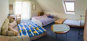 Large bright apartment with garden and Netflix - Image 4