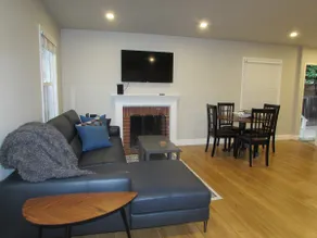 Top Quality Two Bedroom Home Near San Francisco - Image 2