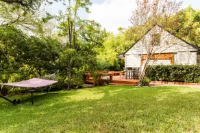 Peaceful Creekside Guesthouse & Zen Garden Retreat - Image 4