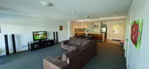 Beach side resort apartment - Image 2