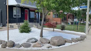 Toronto House with Free Parking - Image 2