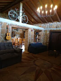 Stone House - unique in rustic Italian style - Image 3