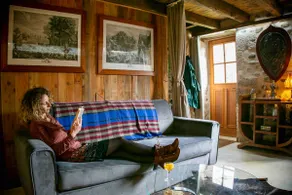 The Little House of Happiness & Jacuzzi - Image 2