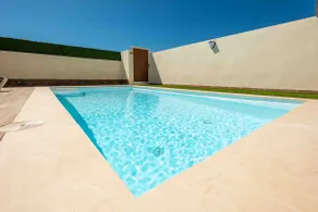 Luxury house close to the beach - Image 4