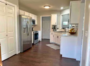 Very Convenient & Modern with Beautiful view - Image 5
