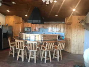 Illinois Rustic Getaway Lower Lodge - Image 4