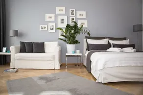 Studio 44 - Image 2
