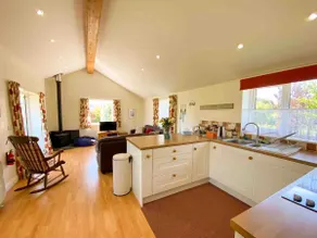 Cool Stone Cottage, INSTOW - Image 2