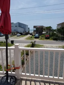 Cheerful Beach Cottage. ”The Getaway”. - Image 2
