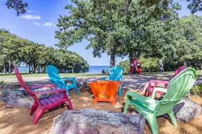 Lakefront estate for 18 w/ kayaks & disc golf - Image 5