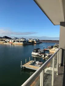 LUXURY 2 STORY CANAL PARADISE WITH PRIVATE JETTY - Image 4