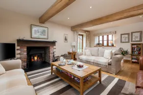 Garden, parking, shared games room, dogs welcome - Image 3