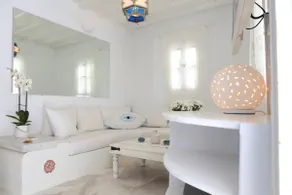 Nassim's Personalised White House - Image 2