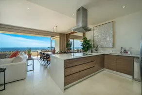Serene Oceanview Getaway with Private Terrace - Image 4