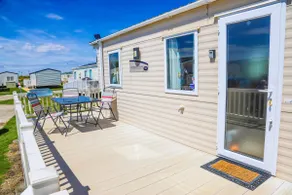 Big Skies Platinum Plus Holiday Home with Wifi, Netflix, Dishwasher, Decking - Image 2