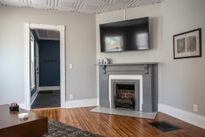 Chic Apt in Neighborhood of the Arts - Image 2