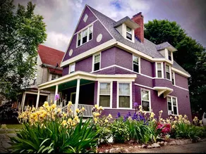 1🎖Gorgeous tastefully modernized Victorian suite - Image 4